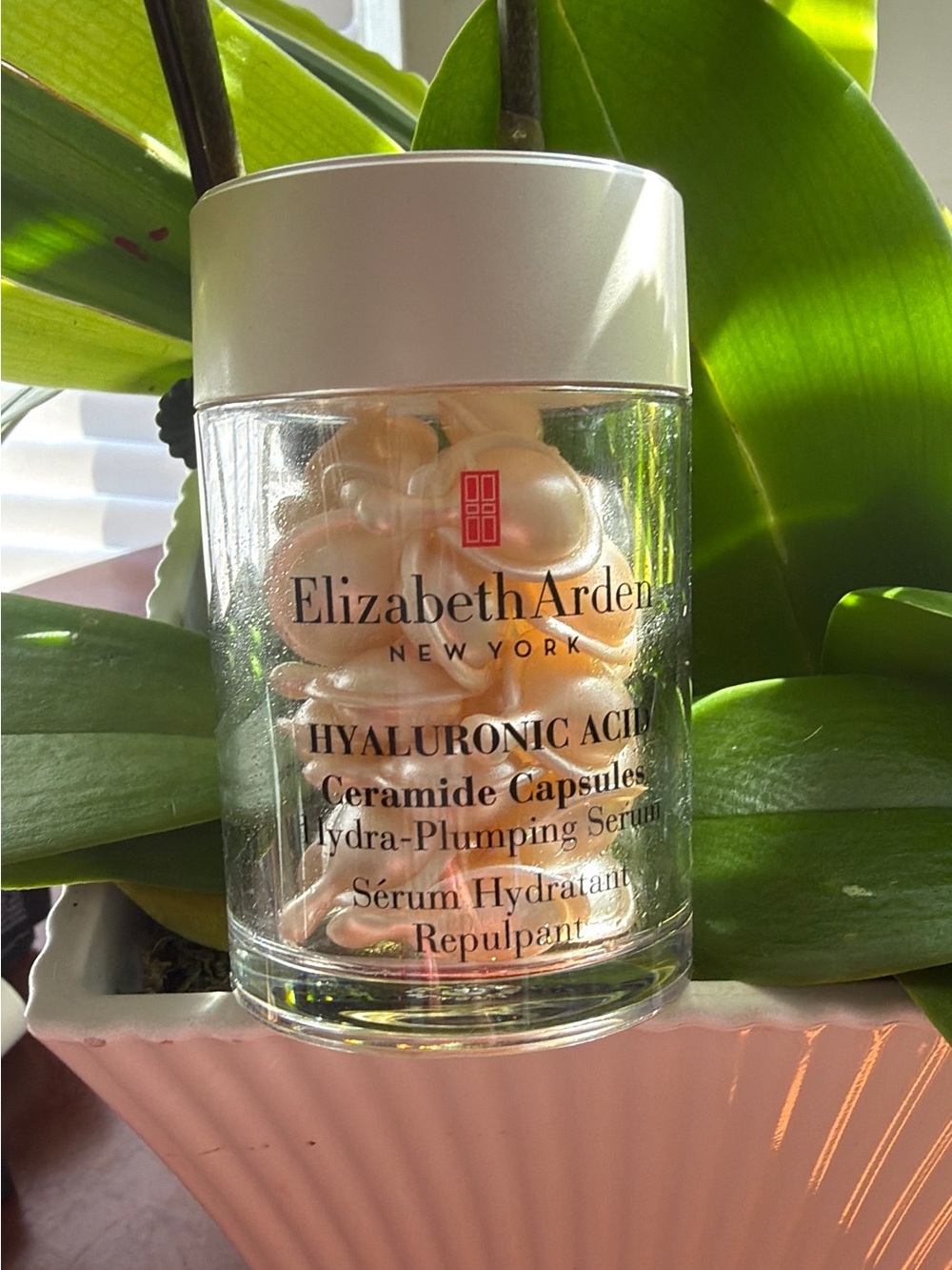 Elizabeth Arden Hyaluronic Acid Ceramide Capsules - Pearlescent Beige